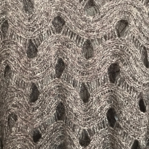 Pretty knit poncho - versatile in all seasons! - Picture 4 of 6